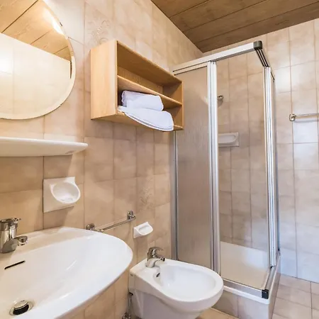 Apartament Zirm *