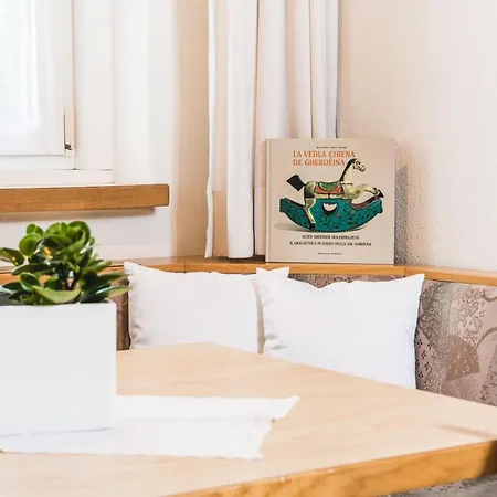 Zirm Apartment *